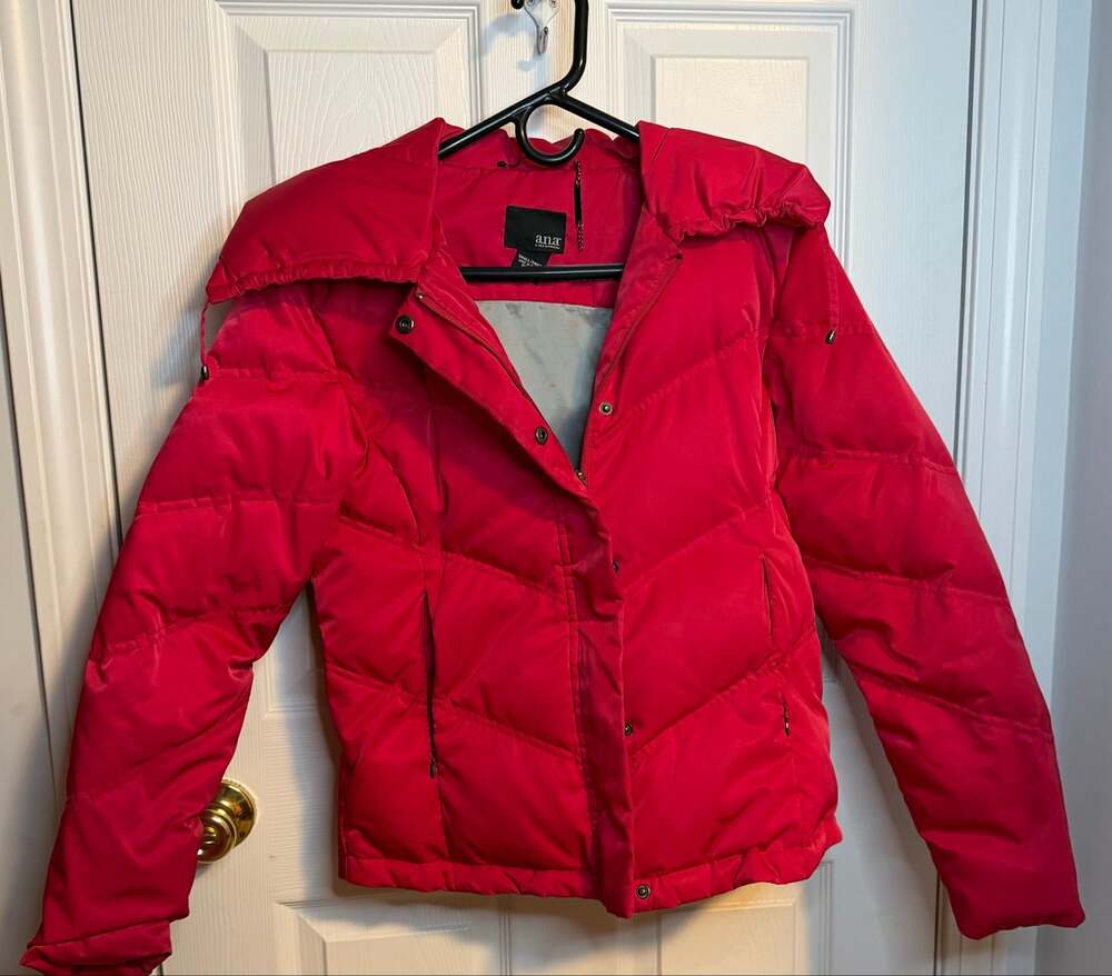 a.n.a Womens Quilted Puffer Jacket Hot Red Chevron Puffy Winter Coat Small